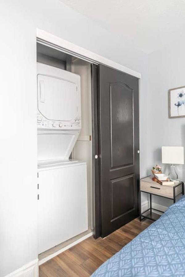 Newly Renovated - Modern 1Br With Rooftop Terrace! Apartment Ottawa Ngoại thất bức ảnh